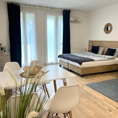 Lotus Apartments Downtown 布达佩斯 外观 照片